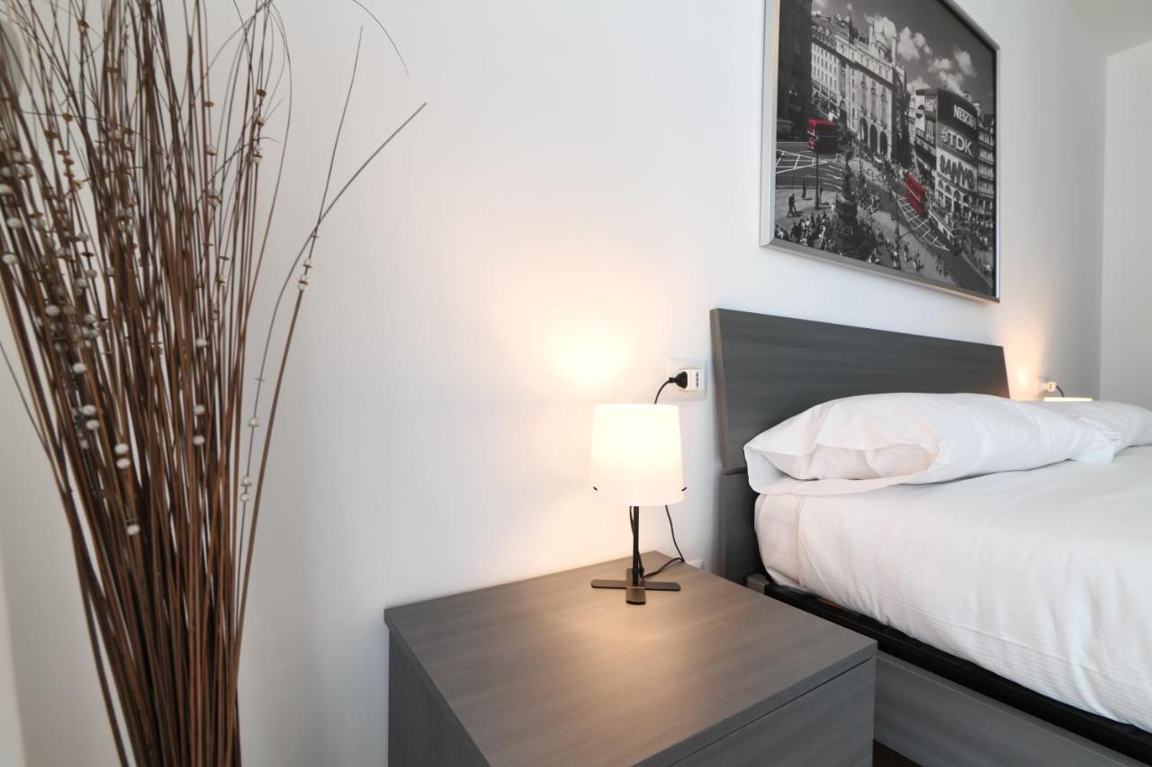 Primopiano - Bonomi Apartment Милано Екстериор снимка