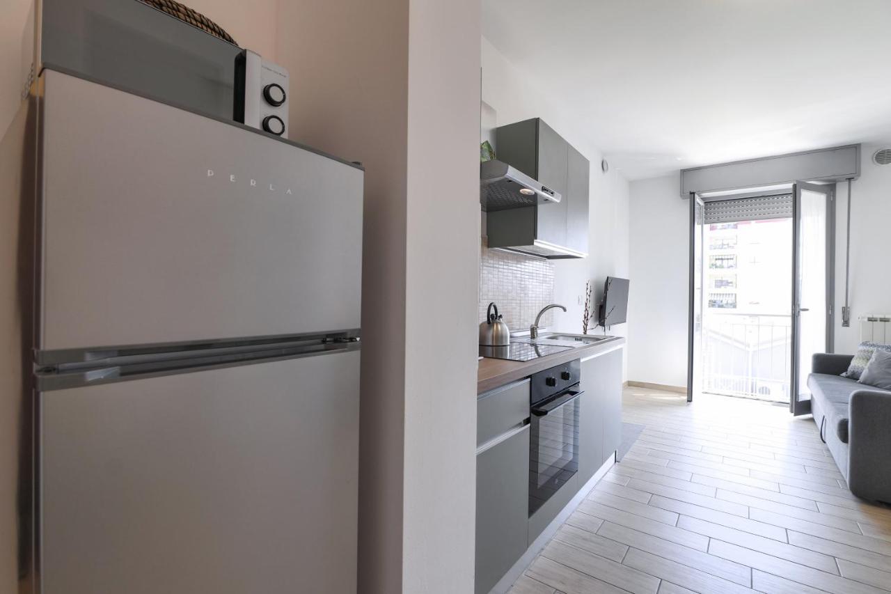 Primopiano - Bonomi Apartment Милано Екстериор снимка