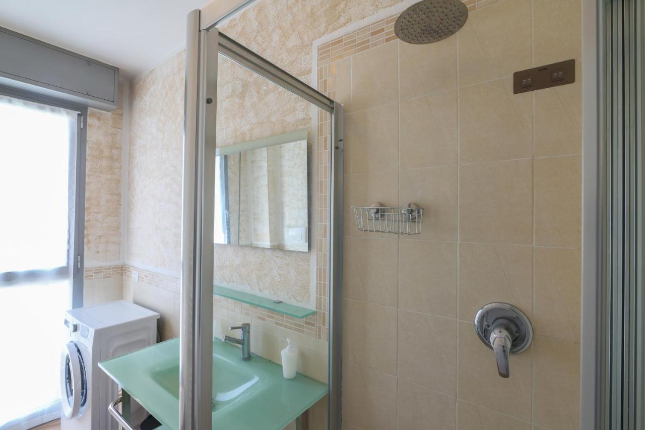Primopiano - Bonomi Apartment Милано Екстериор снимка
