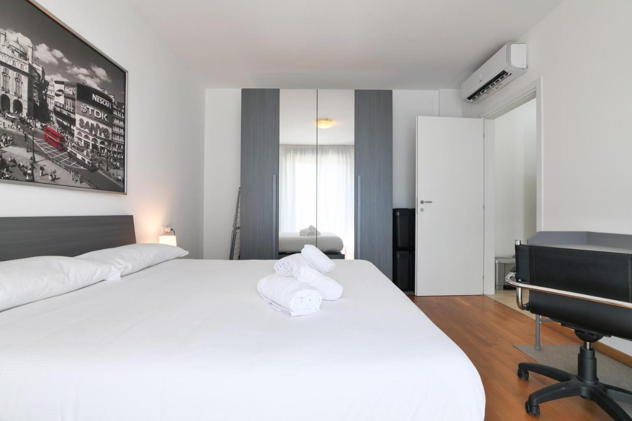 Primopiano - Bonomi Apartment Милано Екстериор снимка