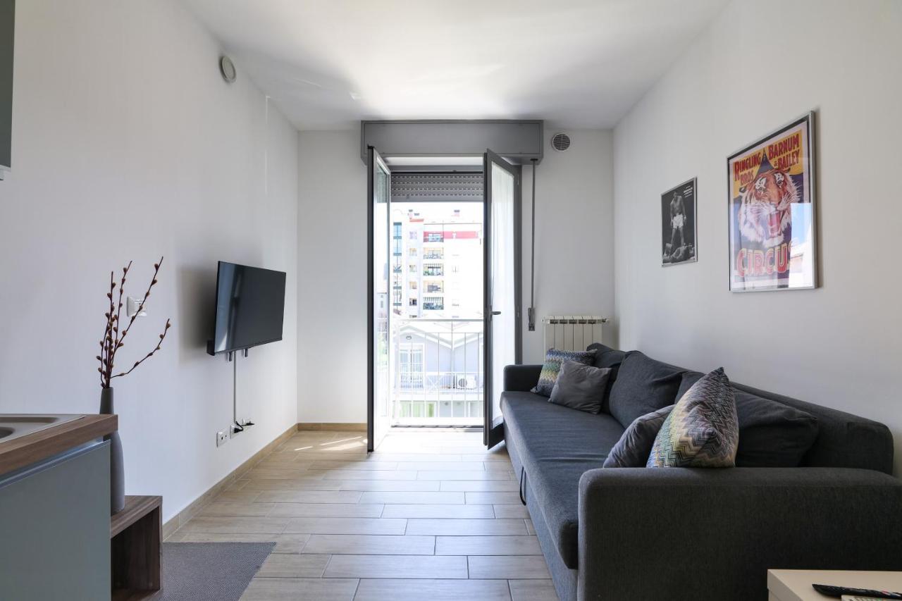 Primopiano - Bonomi Apartment Милано Екстериор снимка