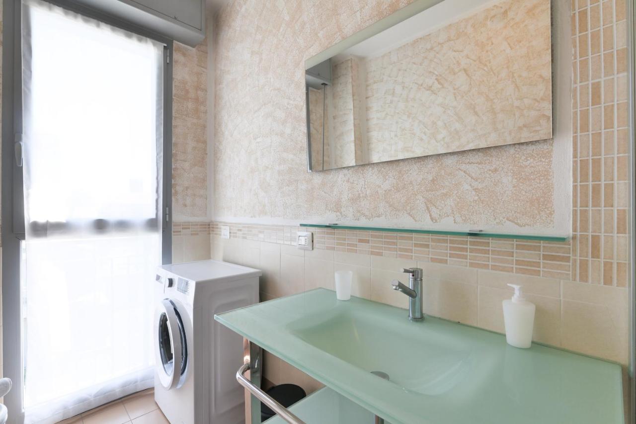 Primopiano - Bonomi Apartment Милано Екстериор снимка