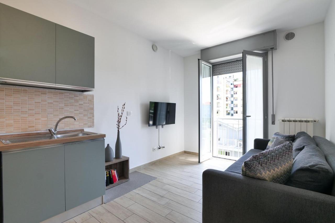 Primopiano - Bonomi Apartment Милано Екстериор снимка