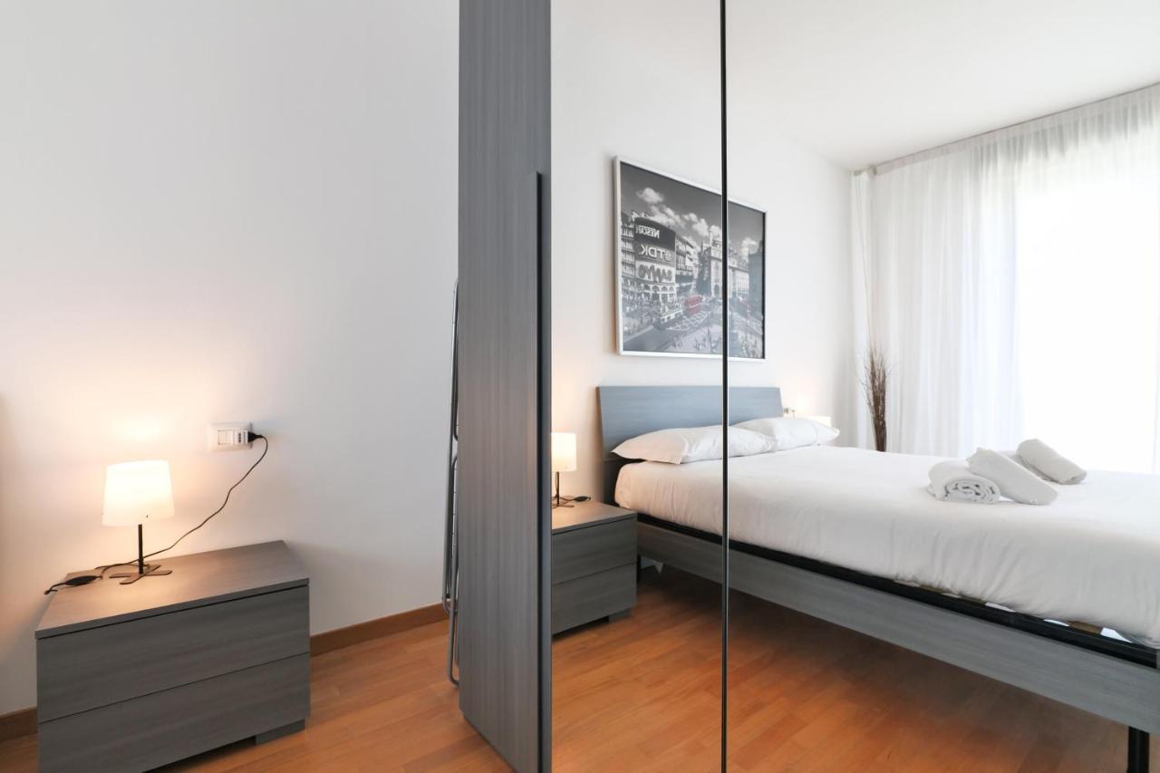 Primopiano - Bonomi Apartment Милано Екстериор снимка