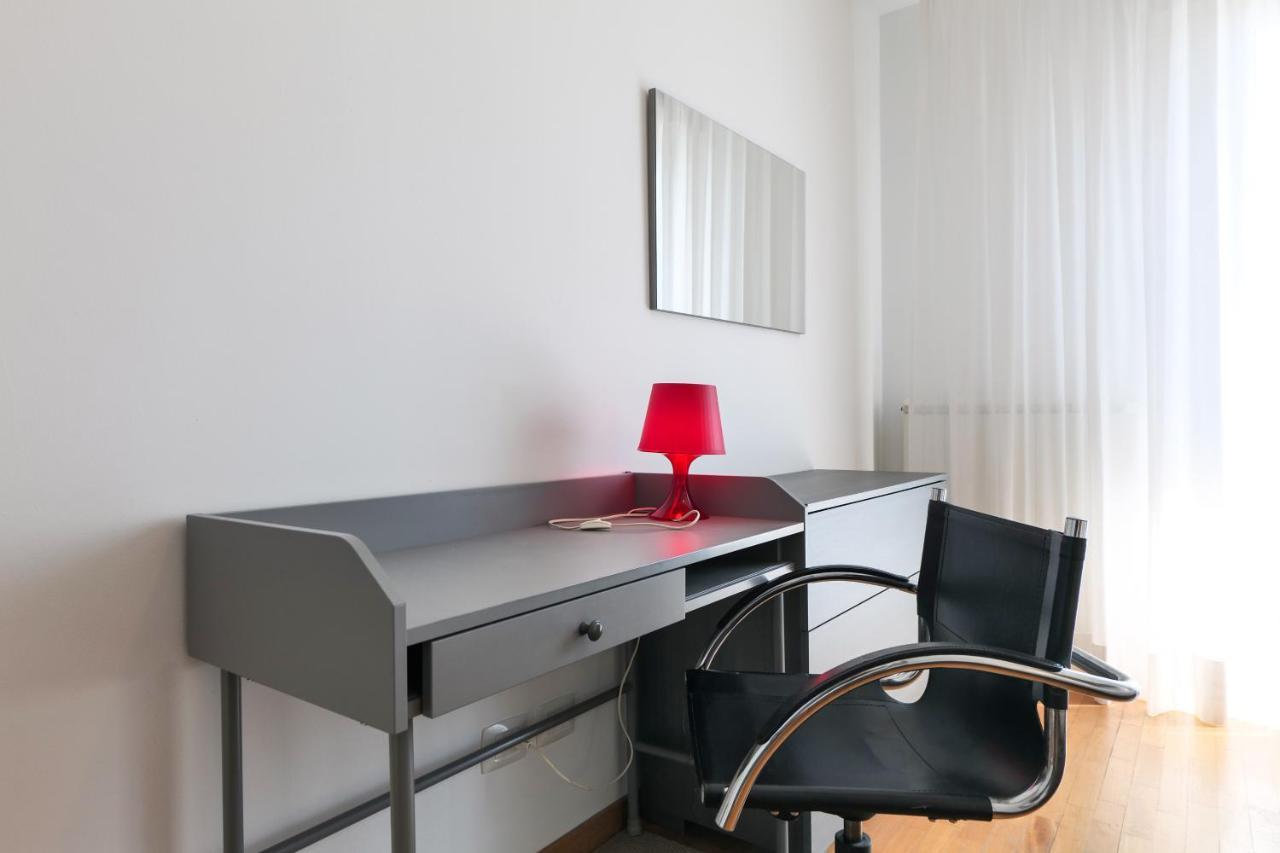 Primopiano - Bonomi Apartment Милано Екстериор снимка