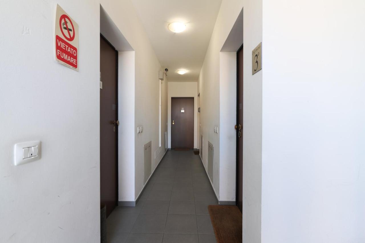 Primopiano - Bonomi Apartment Милано Екстериор снимка